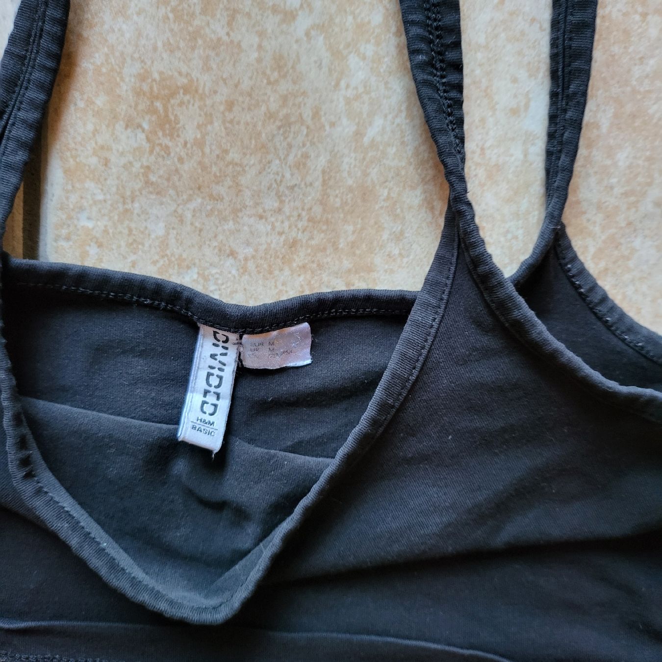 Top: 3 top taille M – Usato da Sion venduto da Oonathoo 3