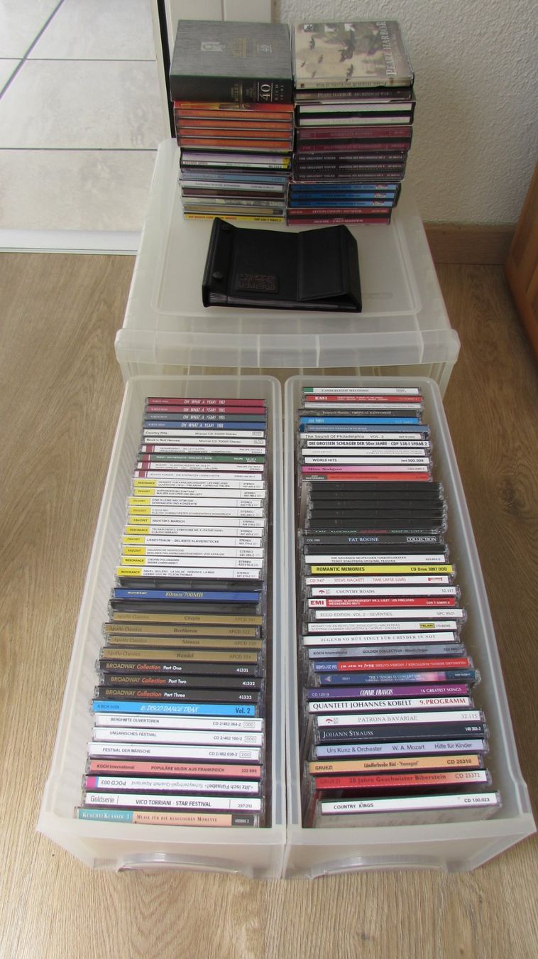 CD: Grosse CD-Sammlung: Klassik, Pop, Schlager, 110+ CDs! – Usato da Weesen venduto da Travelersplace