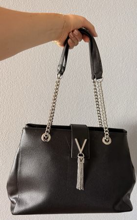 Schultertasche neu Valentino Divina schwarz M shopper
