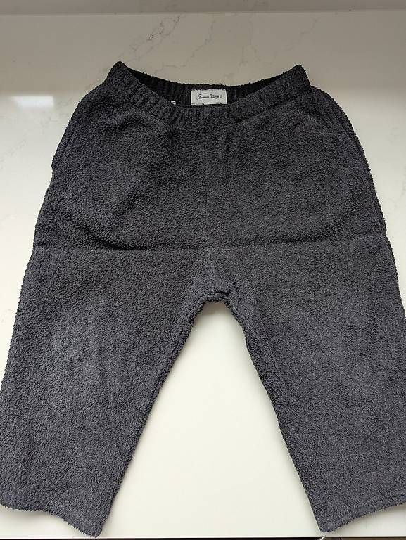 Pantaloni: AMERICAN VINTAGE Hose grau – Usato da Seuzach venduto da louisa.