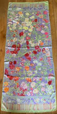Écharpe FABRIC FRONTLINE avec roses colorées