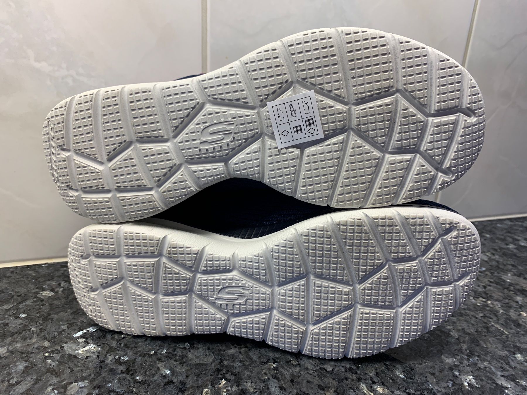 Skechers Damenschuhe: Skechers Grösse 37 neu – Neu und originalverpackt aus Belp von sabadesign 1