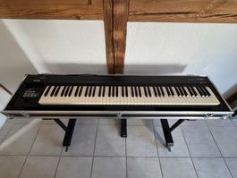 Roland A-88 Midi-Keyboard mit Case & Ständer - Top Zustand!