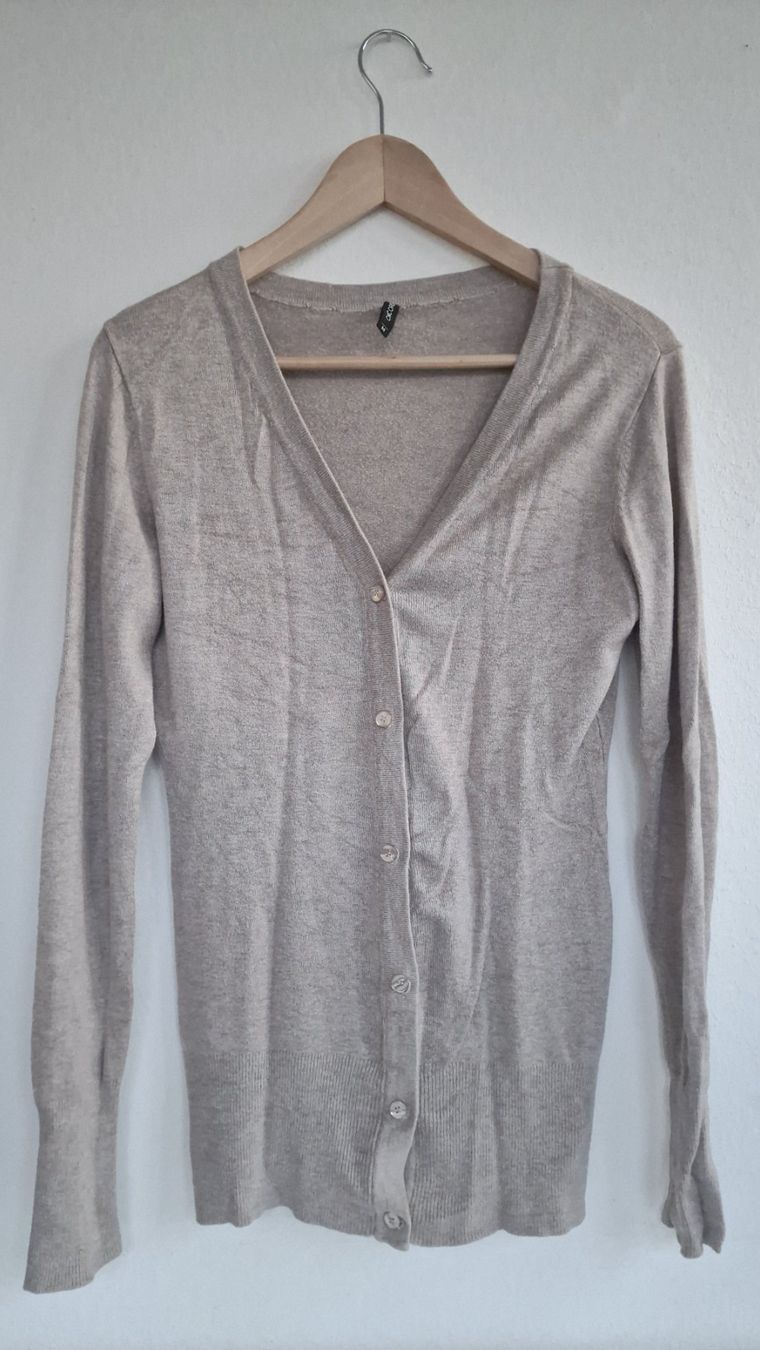 Giacche: Damen Fein Strickjacke Chicorée Gr. M Beige – Usato da Hallau venduto da CHACLA