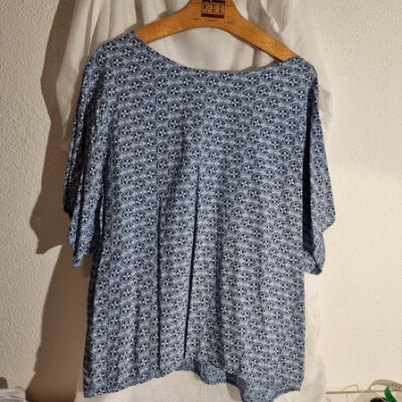 Schöne Bluse von Today, Grösse L / 100% Viskose