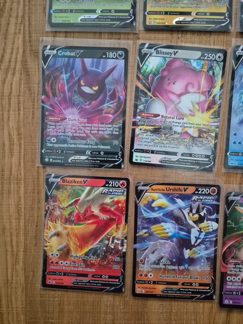 Pokémon Carte collezionabili: 10 Pokémon V Karten Englisch, gesleeved – Nuovo (secondo la descrizione) da St. Ursen venduto da nud_x7g8 3