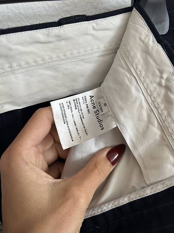Pantaloni: Acne Studios 7/8 Hose Wolle – Usato da Wetzikon ZH venduto da GOOD-WATER 2