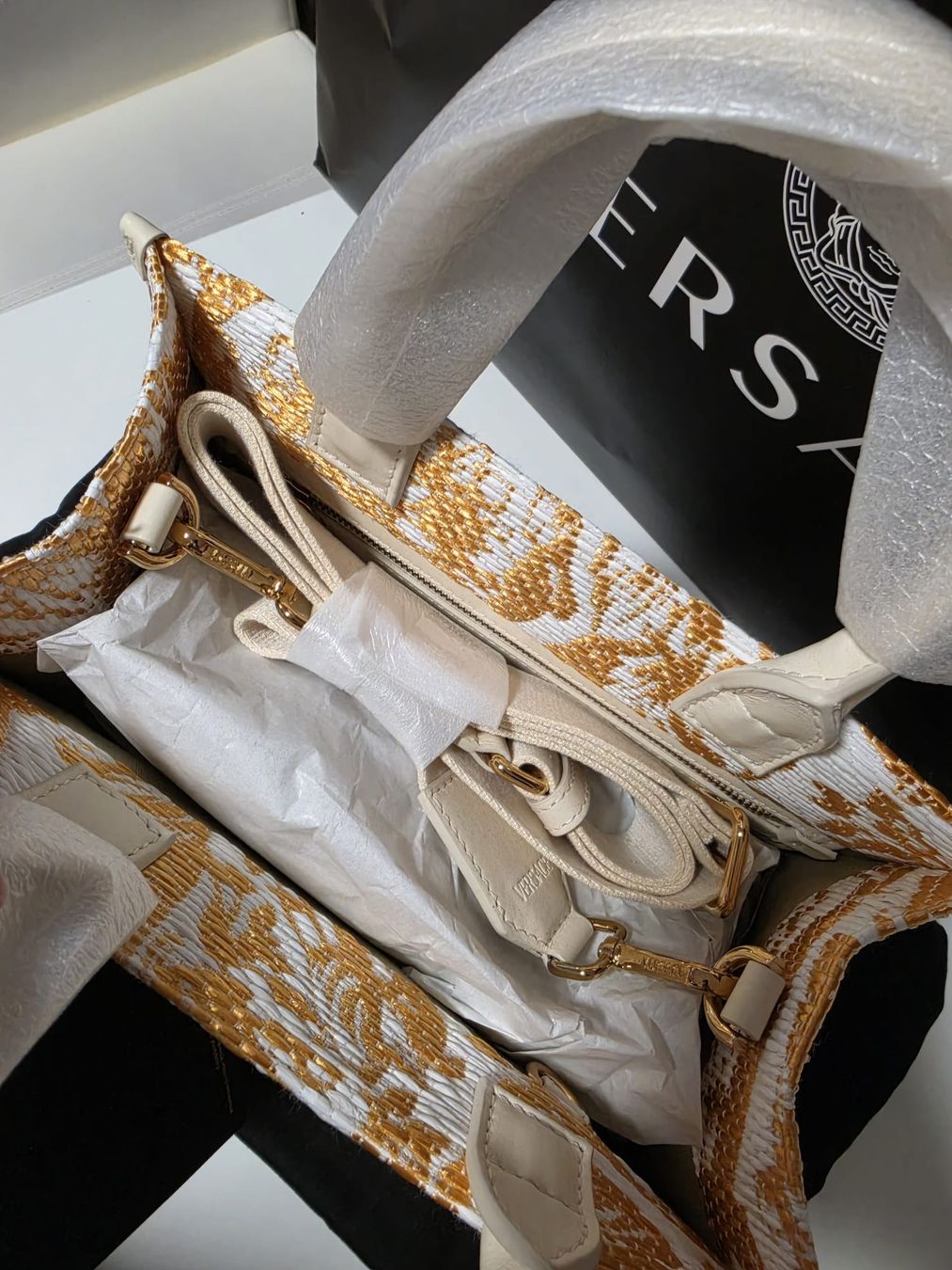 Versace Borse da donna: Sac Versace Rafia Barocco + Vitello – Nuovo e nell'imballaggio originale da Genève venduto da rocco.m 1