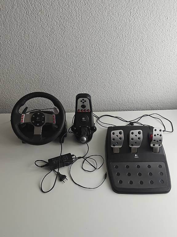 Logitech Controller: Logitech G27 Lenkrad-Set – Usato da Rubigen venduto da Berti0531