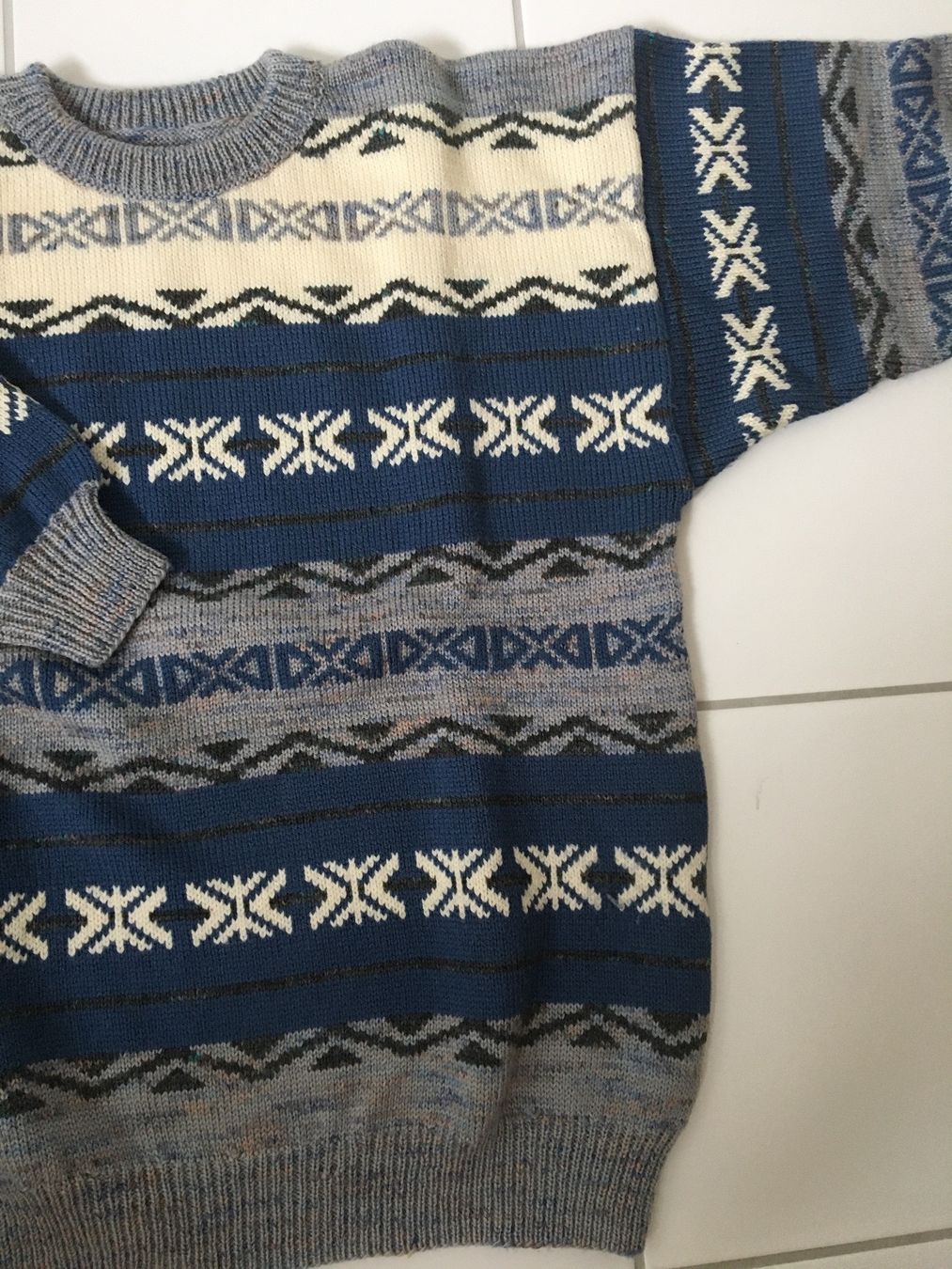 Maglioni & Felpe: Norweger-Style Pullover Handarbeit – Usato da Siebnen venduto da Starlauf