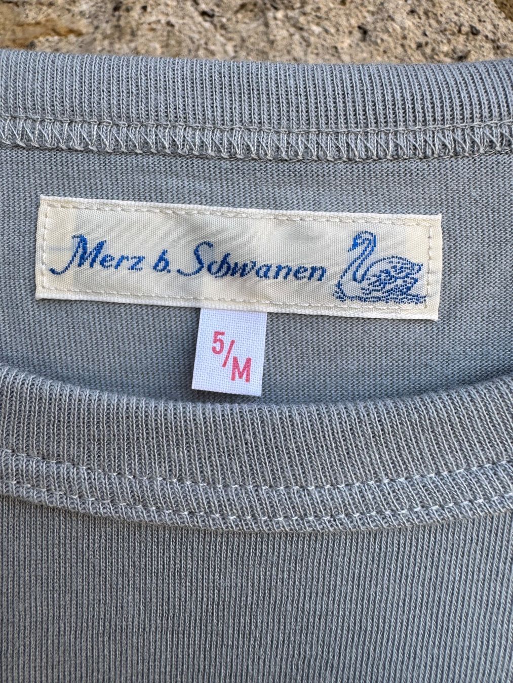T-shirt: T-shirt MERZ en M coton – Nuovo e nell'imballaggio originale da Arnex-sur-Orbe venduto da cameleonfringant 1