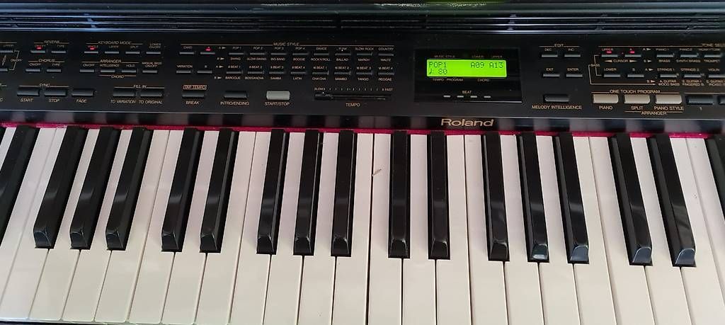 Musikinstrumente: ROLAND KR-4500  – Gebraucht aus Muttenz von mus_c9gh 2