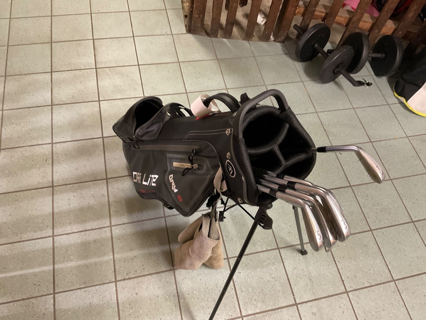 Titleist Clubs & Sets: Golfschläger Set mit Tasche Titleist – D'occasion à St. Gallen par fri_wf5c