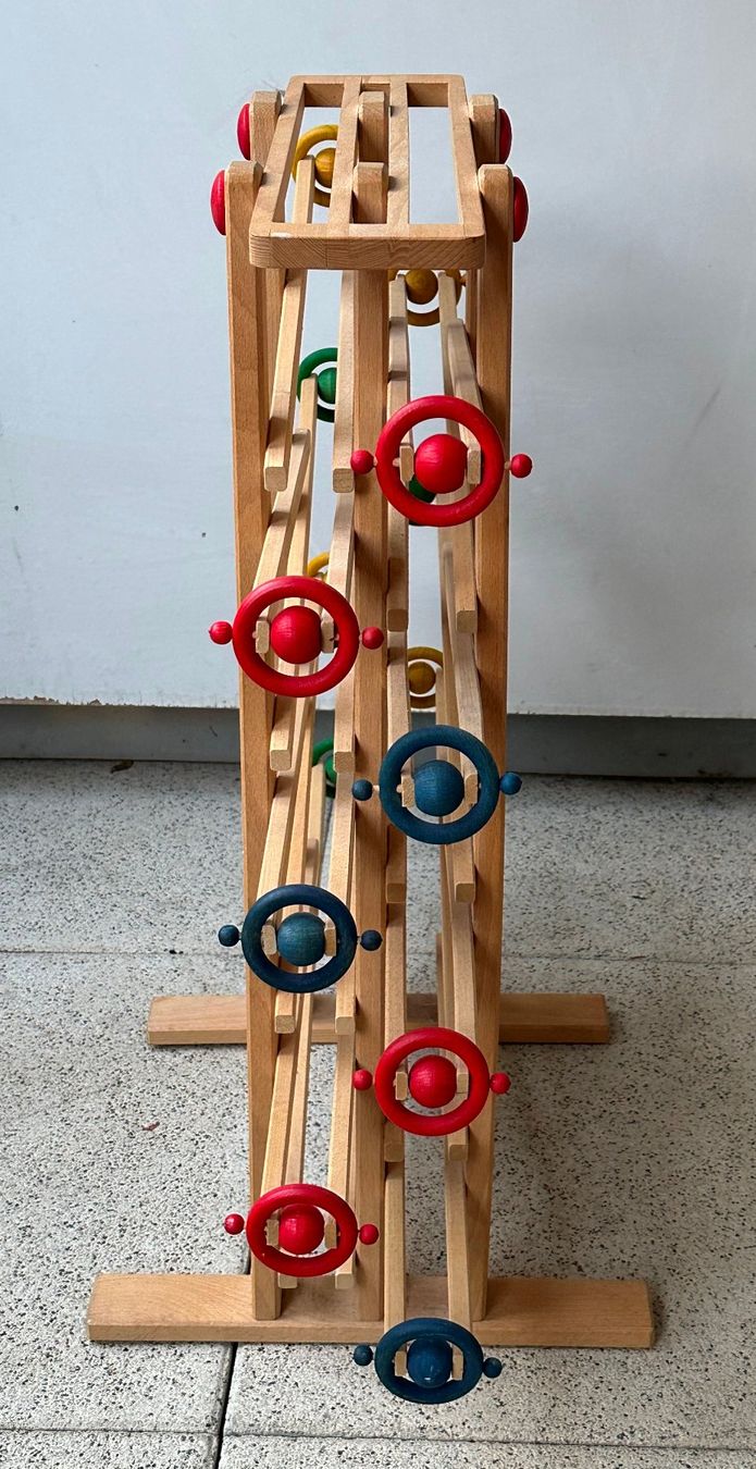 Spielzeuge: Kugelbahn Holzkugelbahn Spielzeug Kinder – Gebraucht aus Buochs von hubi98 5