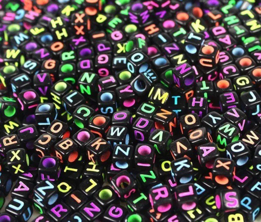 Perle (finte): 100 Buchstaben Perlen Würfel – Nuovo e nell'imballaggio originale da Dintikon venduto da Vexi