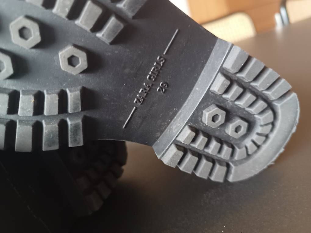 Zara Scarpe per ragazze: Gr. 29 Boots Zara – Usato da Winterthur venduto da flowing_de 2