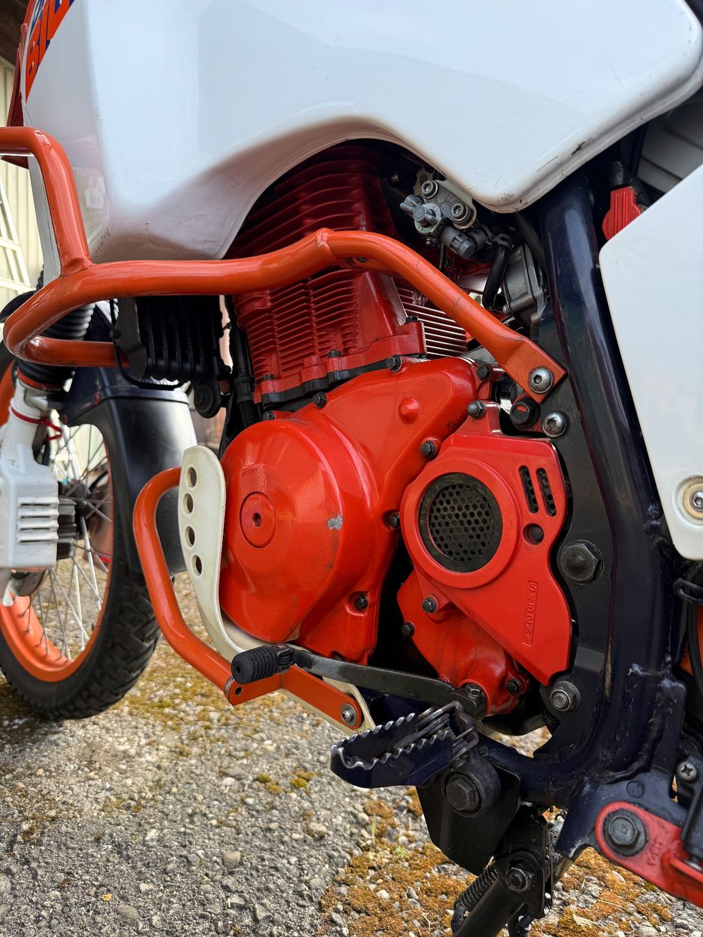 Suzuki Enduro: Suzuki DR Big 750S – D'occasion à Dussnang par Iomega 6