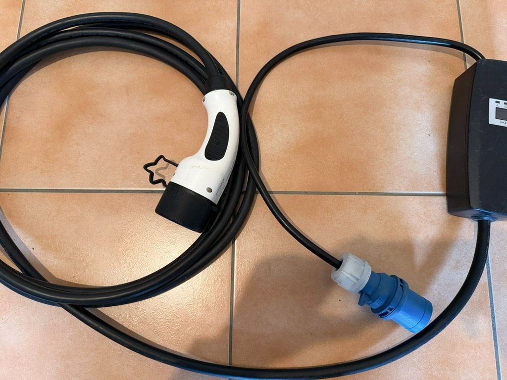 Caricabatterie: Câble recharge EV Type 2 16A 5m - KHONS Ladekabel – Usato da Jouxtens-Mézery venduto da ant_8rzb