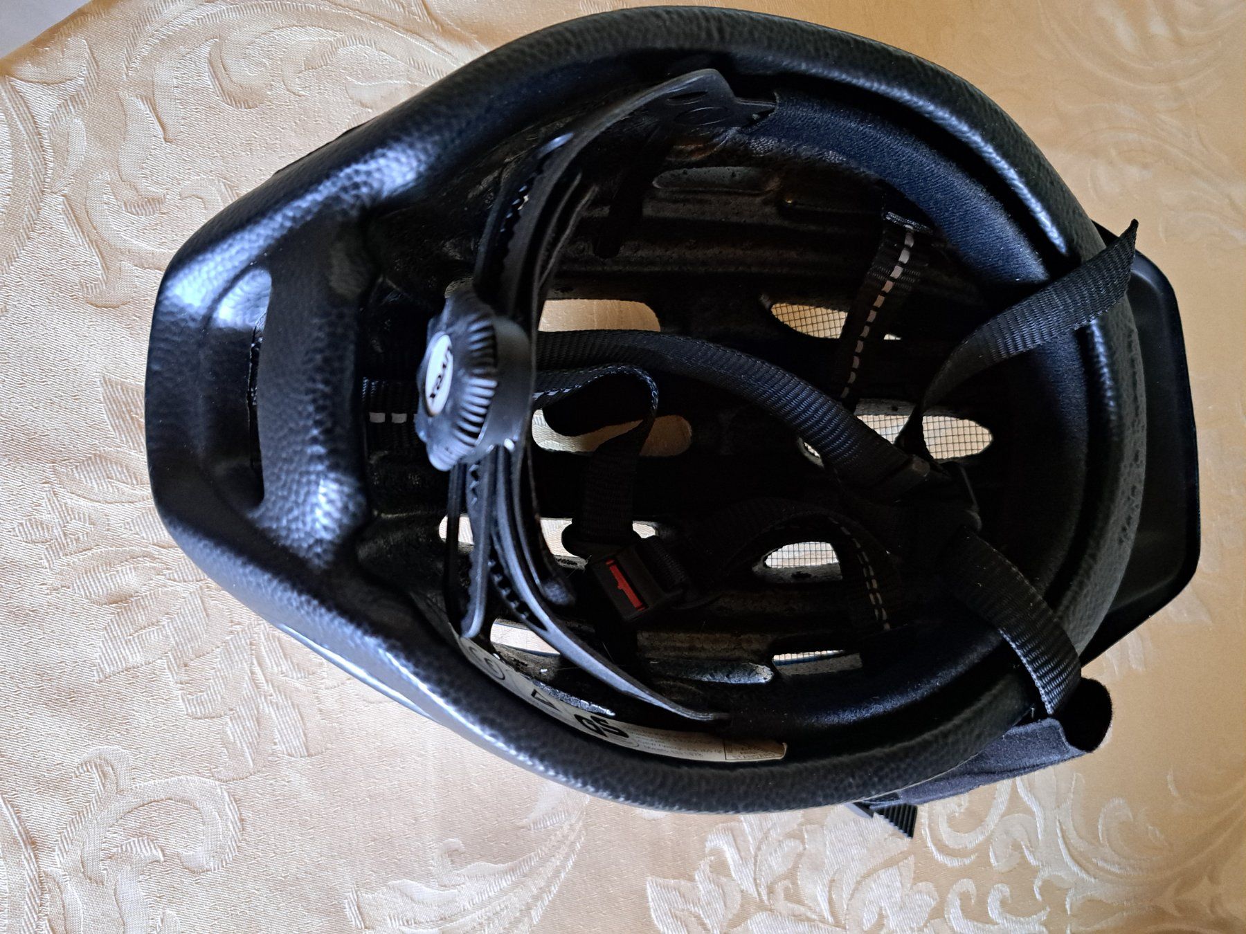 Helme: Velohelme UVEX – Gebraucht aus Charmey (Gruyère) von Balinea 4