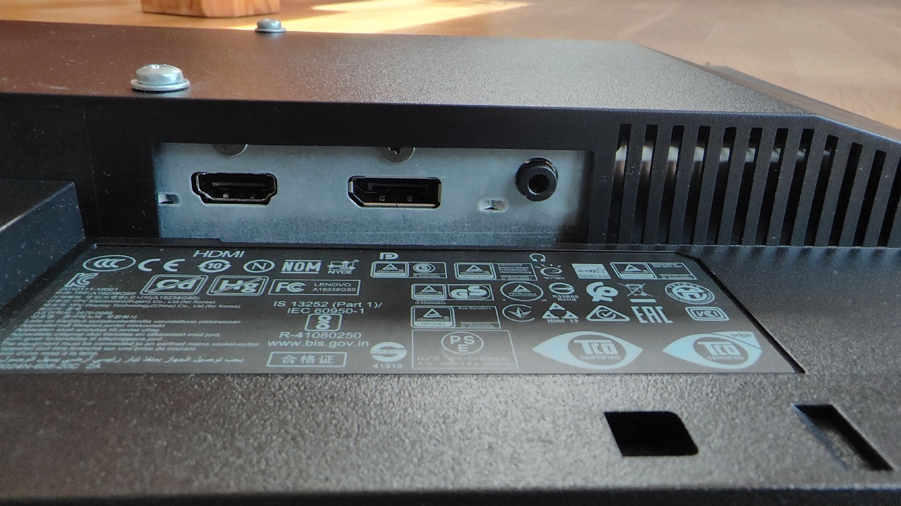 Lenovo Monitor: Lenovo ThinkVision S24q-10 – Nuovo (secondo la descrizione) da Erstfeld venduto da an_zimmi 5