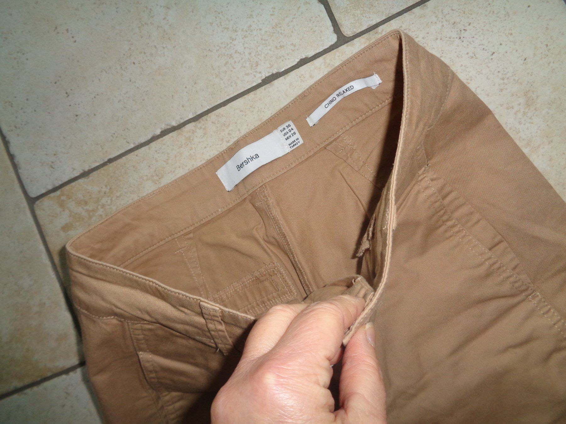Bershka Pantaloni: Hose  Bershka  Grösse 36 – Usato da Kreuzlingen venduto da Robi-2003 1