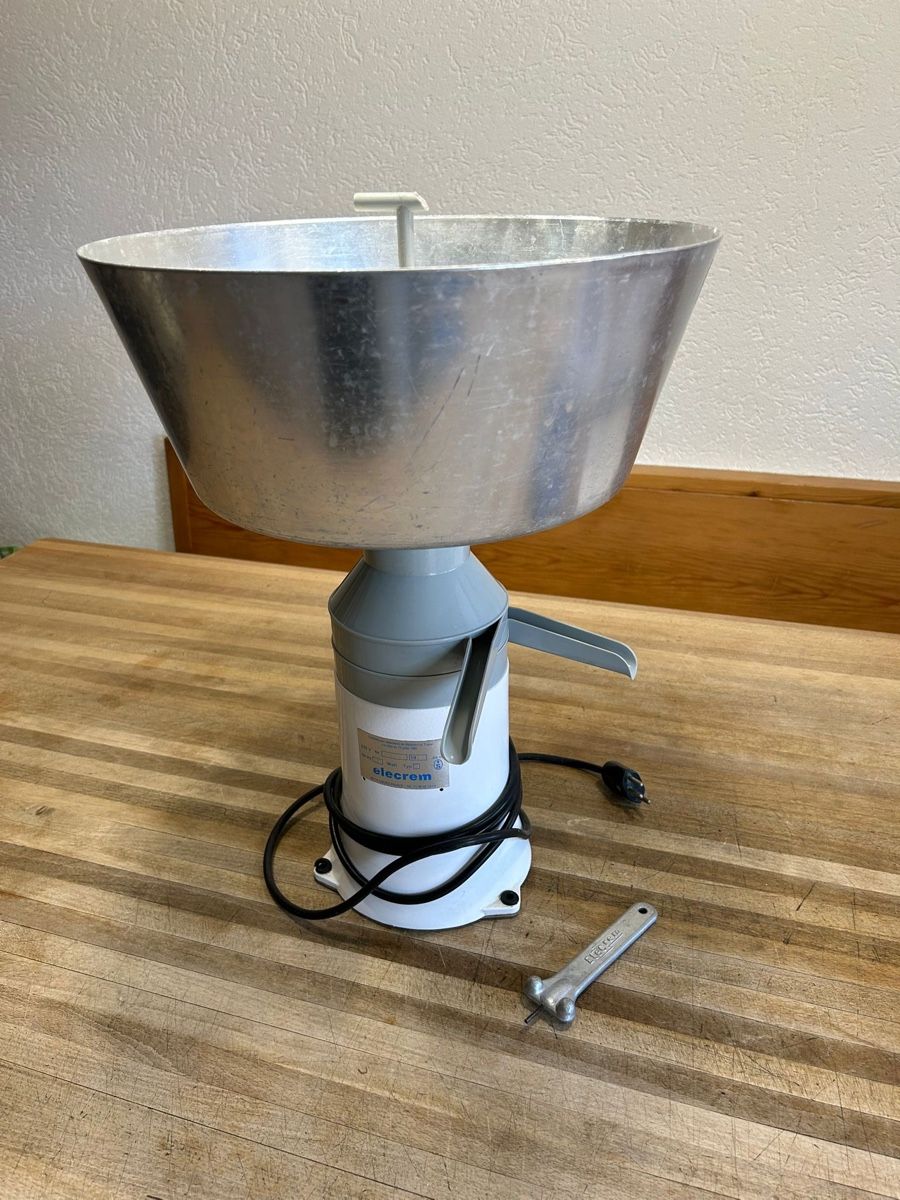 Tutte le macchine: Milchzentrifuge Elecrem – Usato da Rüegsbach venduto da steffu12 1