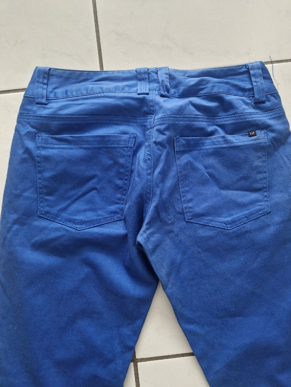 Vero Moda Pantaloni: Chino Pants  – Usato da Bassersdorf venduto da DonSolo 4