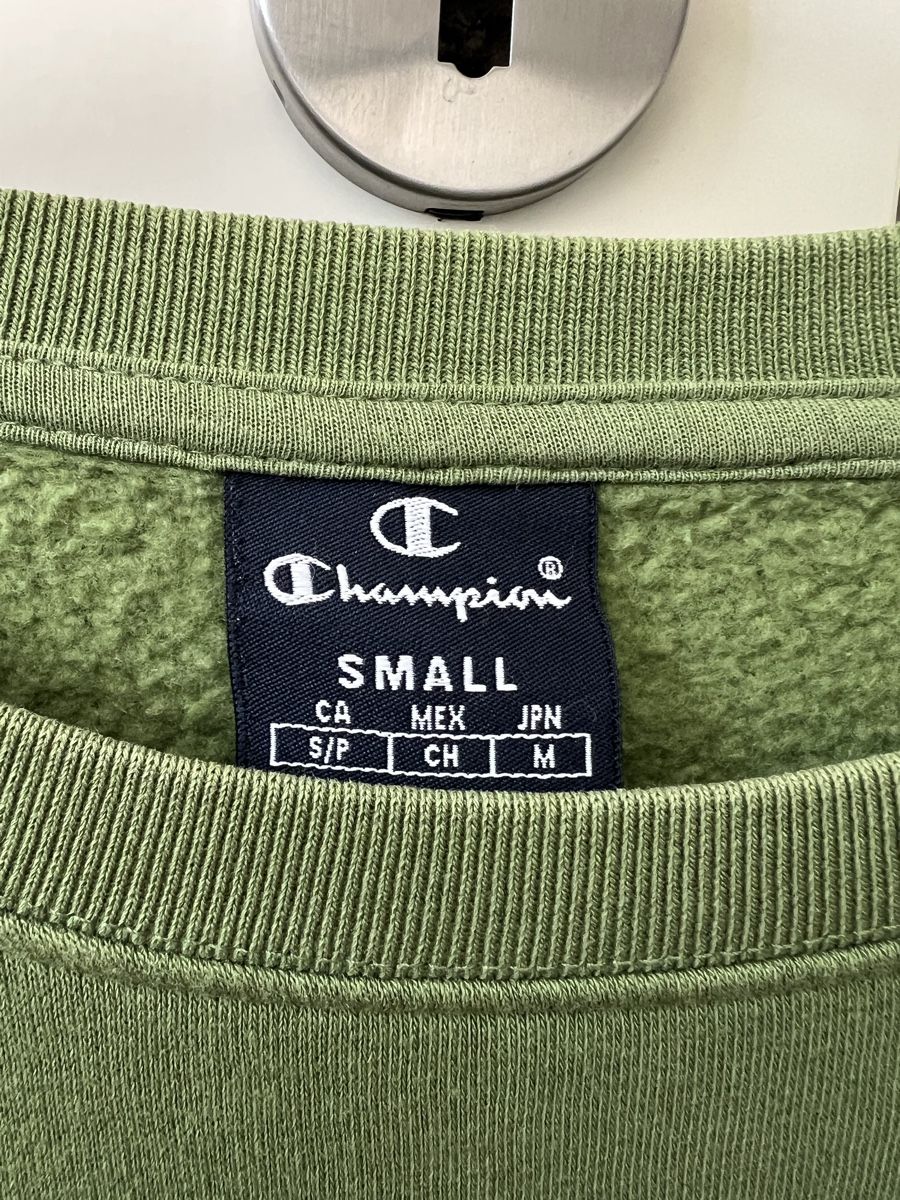 Champion Pullover & Sweatshirts: Champion Pullover, Grösse S, Olivgrün, Top Zustand! – Gebraucht aus Balgach von Loli9436 1