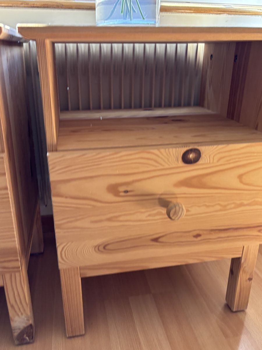 Comodini: 2 Holz Nachttische  – Usato da Bern venduto da wisemagpie 9