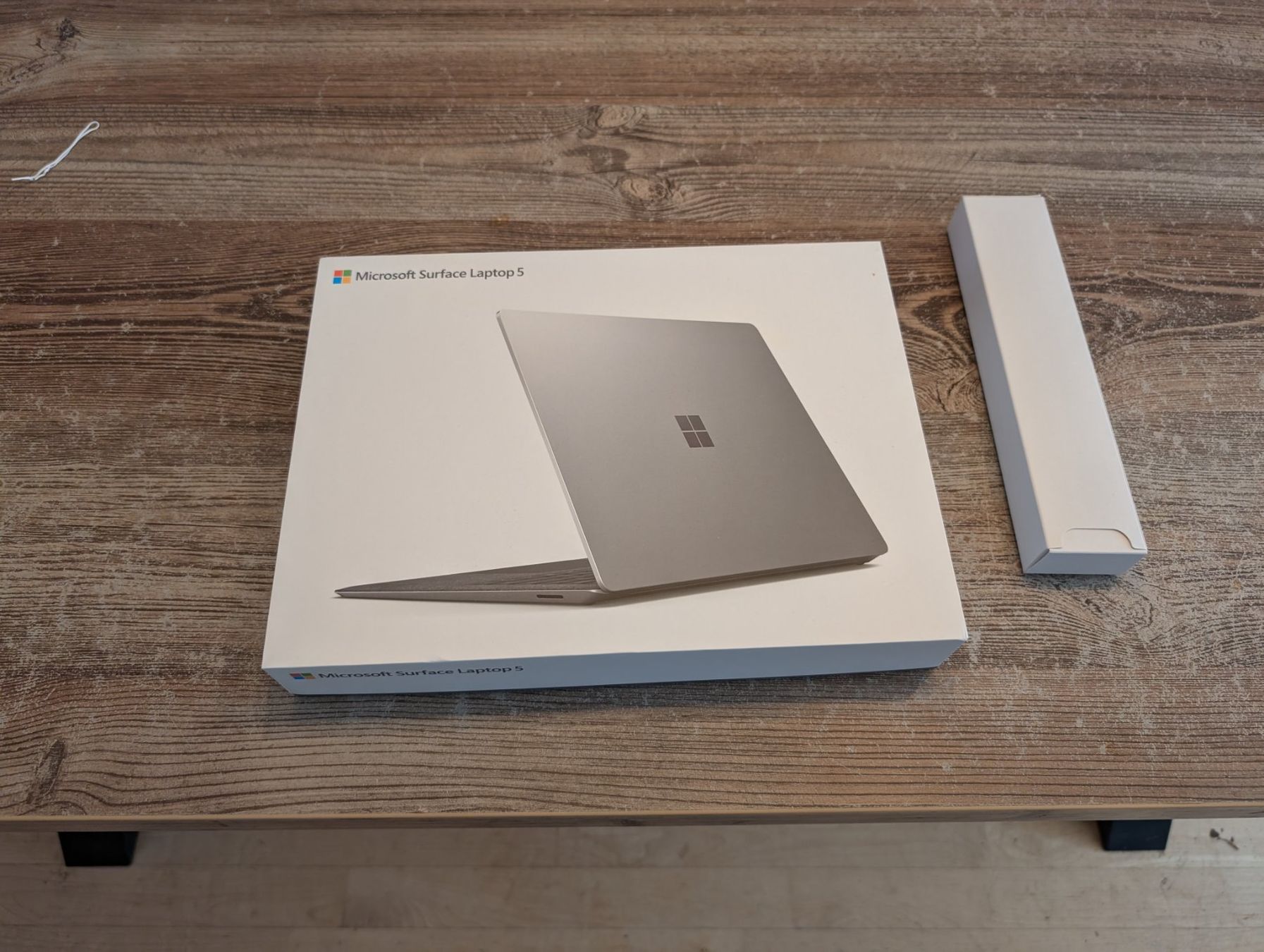 Microsoft Notebooks: MICROSOFT Surface Laptop 5 (13.5", Intel Core i5, 8GB RAM) – Gebraucht aus Mettmenstetten von  5