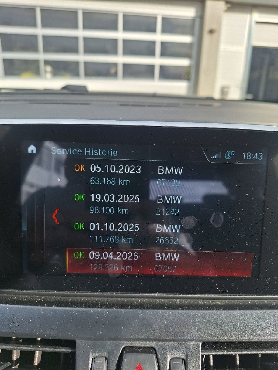 BMW Automobili: BMW 2er Active Tourer 225XE Gebrauchtes Auto Schwarz – Usato da Langenthal venduto da say_9qh2 7