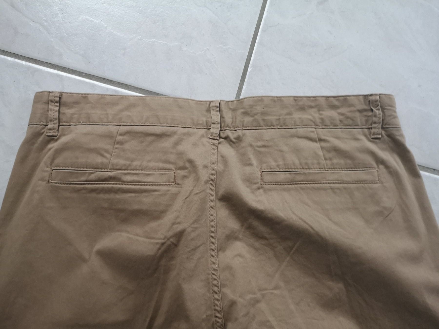 Hosen: Pantalon beige taille 44 – Gebraucht aus CORMINBOEUF von savaja 4