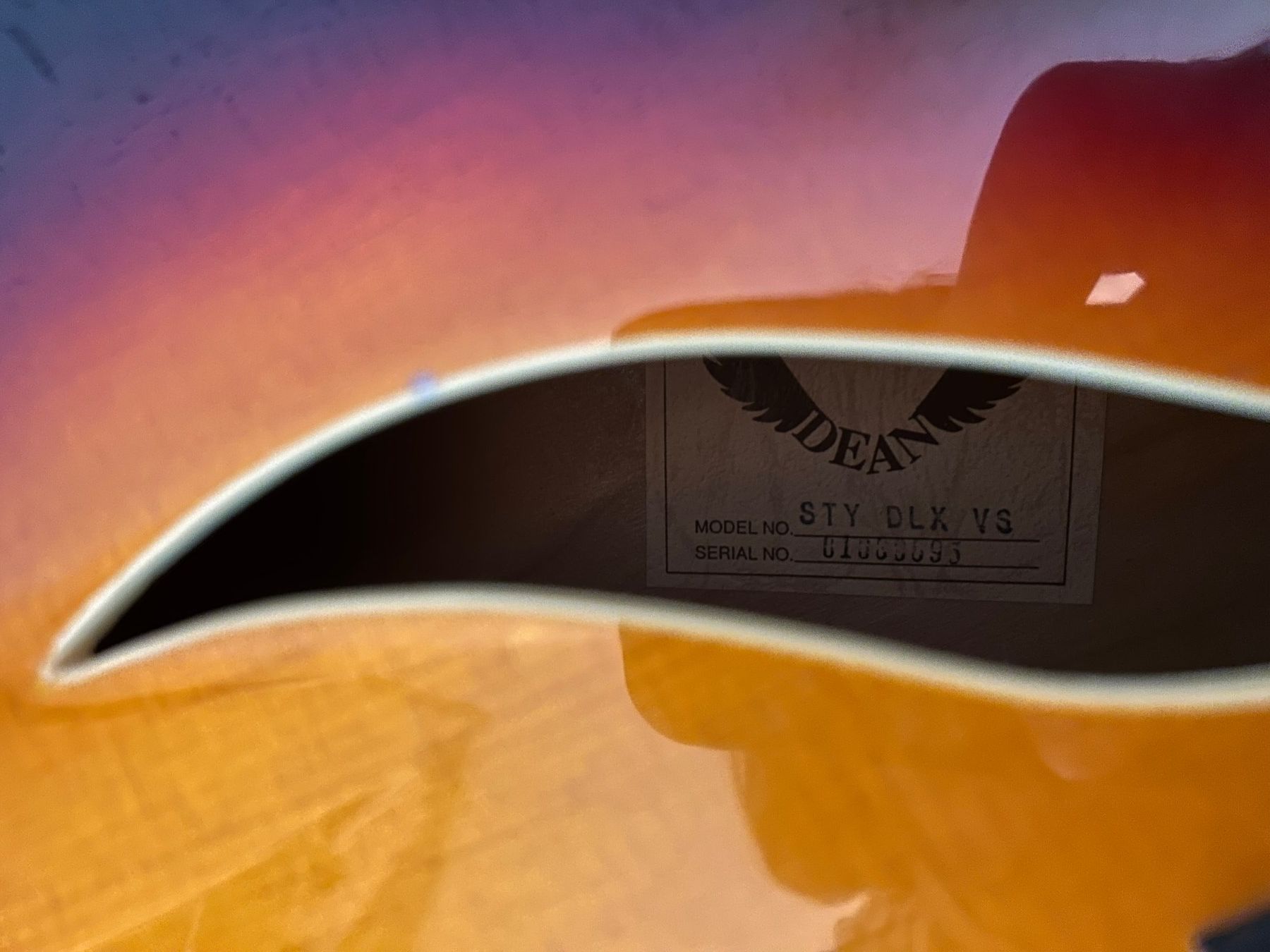 Musikinstrumente: Dean STY DLX VS - E-Gitarre inkl. Rockbag – Gebraucht aus Aarau von Maclovio 9