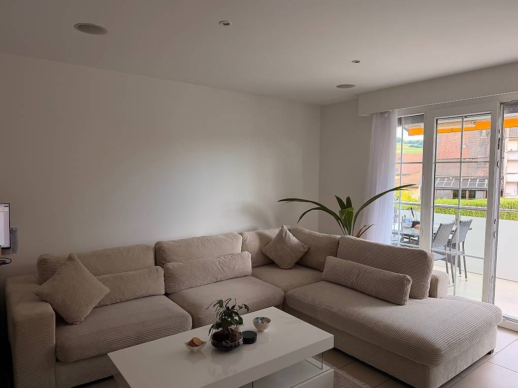 Sofas: Canapé d’angle - Très bon état – D'occasion à Lucens par fit_hsj5 3