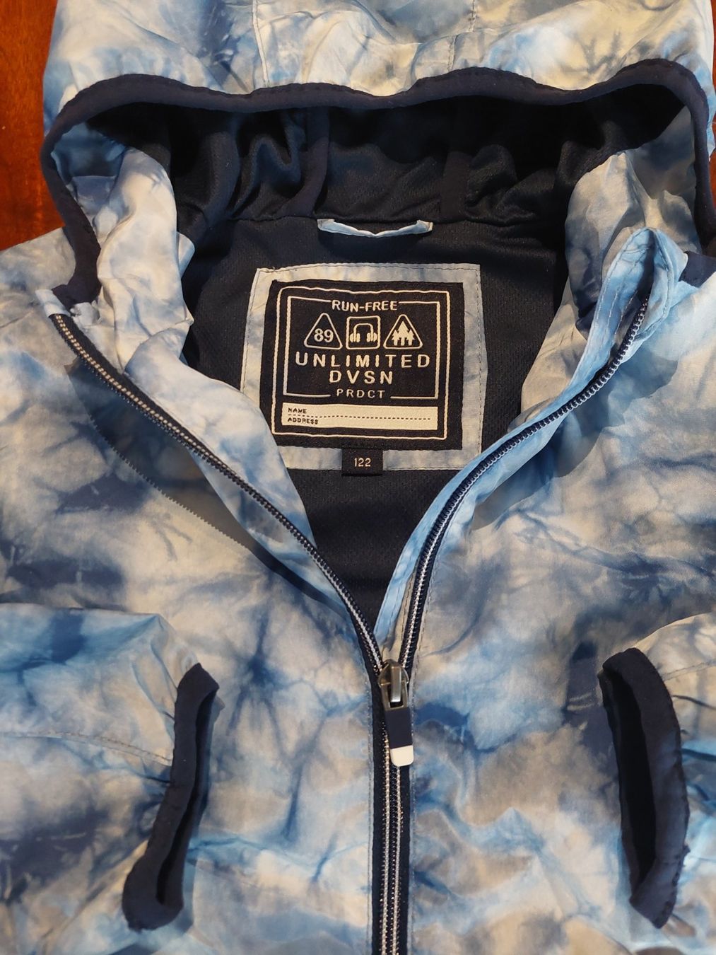 C&A Giacche & Cappotti: C&A Windstopper / Windjacke Grösse 122 mit eigener Tasche – Nuovo (secondo la descrizione) da Beckenried venduto da Havacola 4