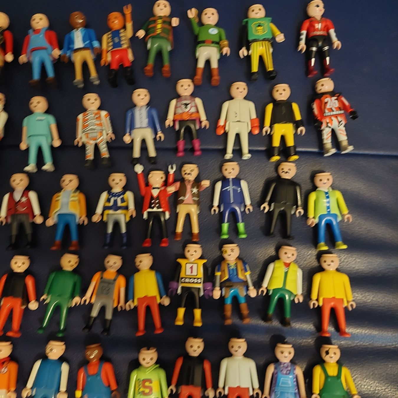 Playmobil Jouets: Playmobil Figuren 52 Stk. – D'occasion à Belp par masterdriftking 2