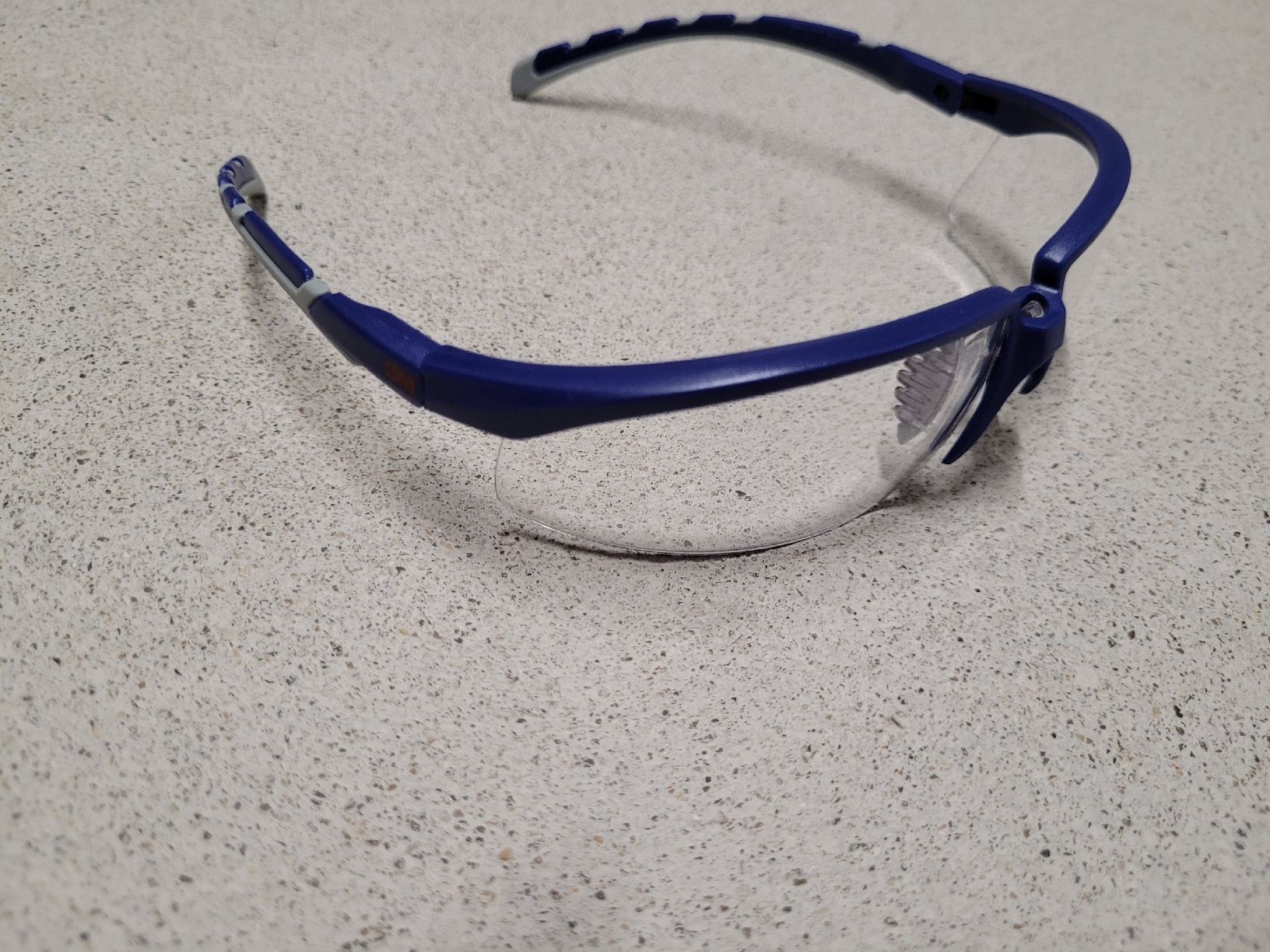 3M Occhiali & Lenti: Schutzbrille 3M – Nuovo e nell'imballaggio originale da Lütisburg- Station venduto da ibanez11