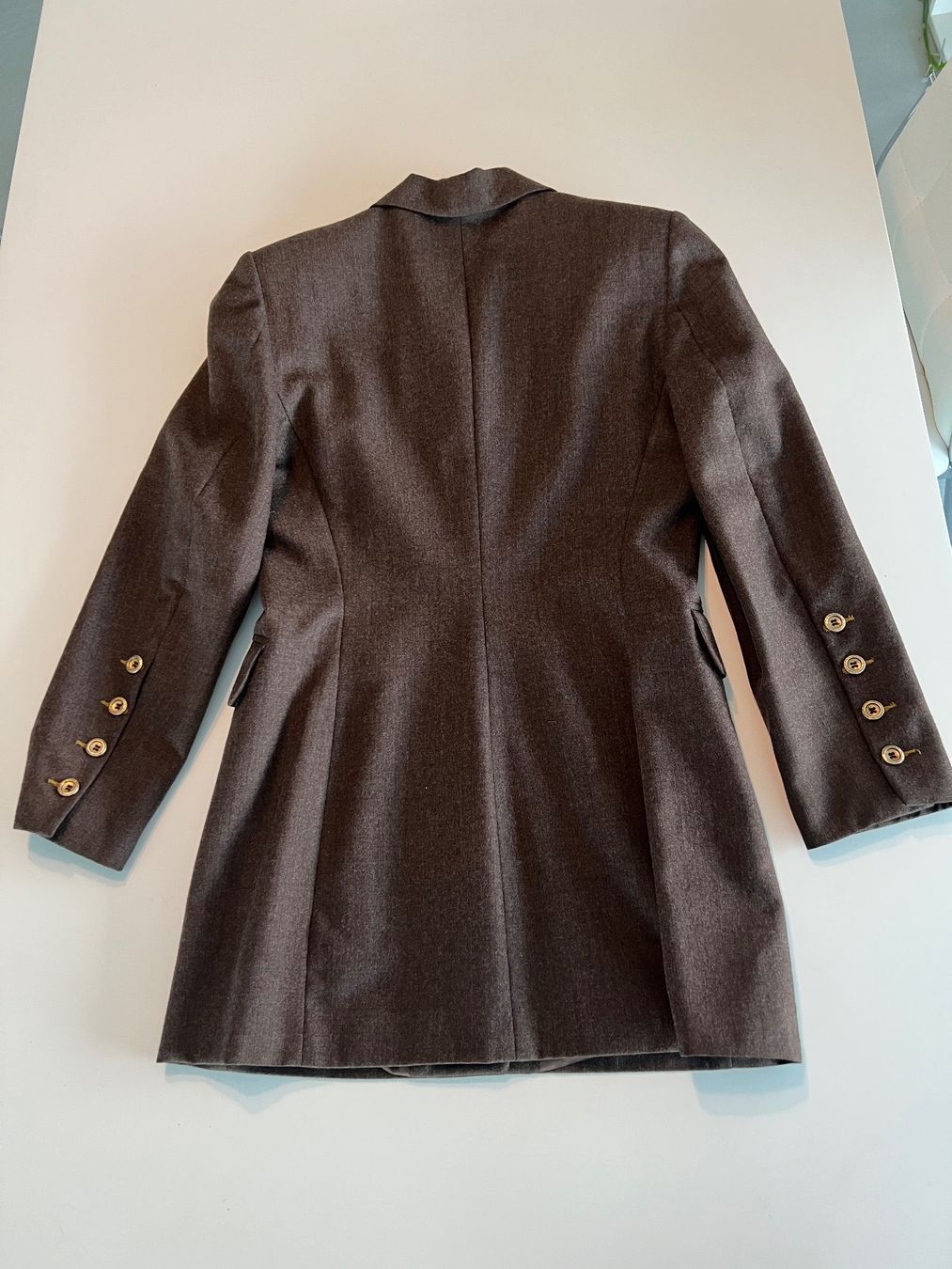 Giacche: Sehr elegante Jacke aus Wolle – Usato da Horgen venduto da Esterina 5