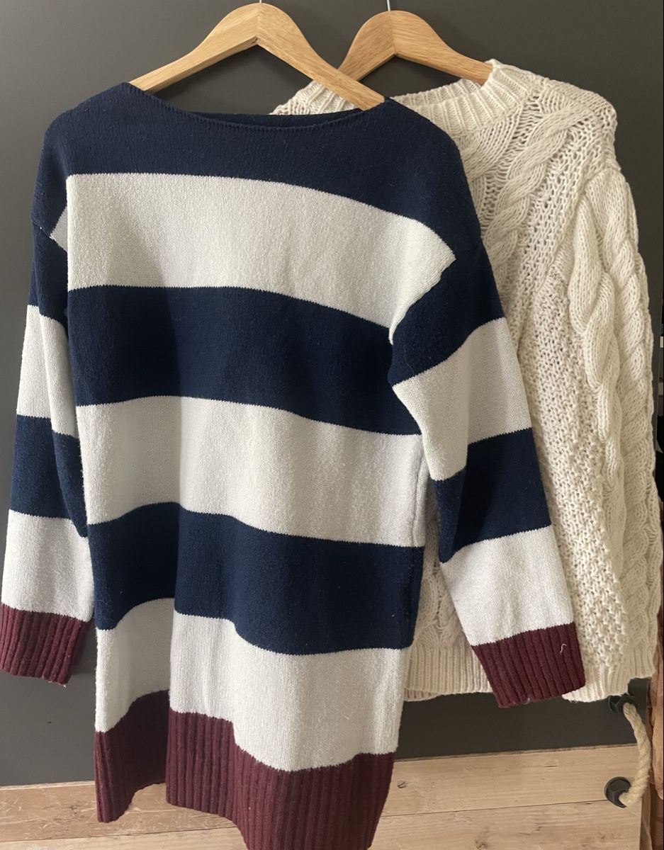 Maglioni & Felpe: 2 Pullover Set Sale: Strickpullover Weiss und Blau, – Usato da Au ZH venduto da Jaggy4