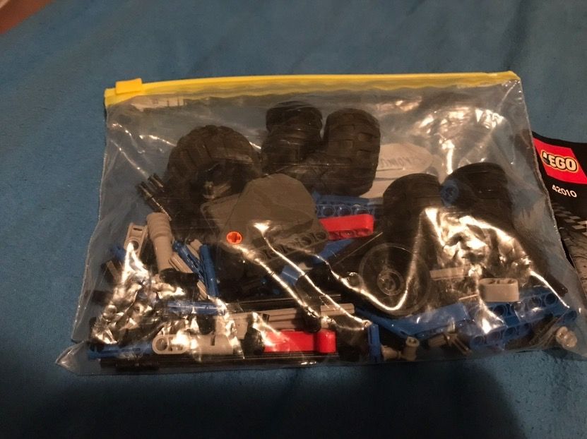 Lego Kit di costruzioni: Lego technic 42010 – Usato da Airolo venduto da Bagaion99 1