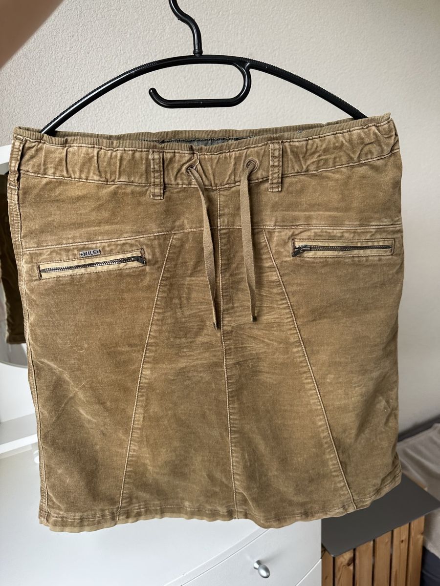 Nile Gonne: Nile Cordrock in Khaki-Farbe – Usato da Bellmund venduto da Srisi01 2