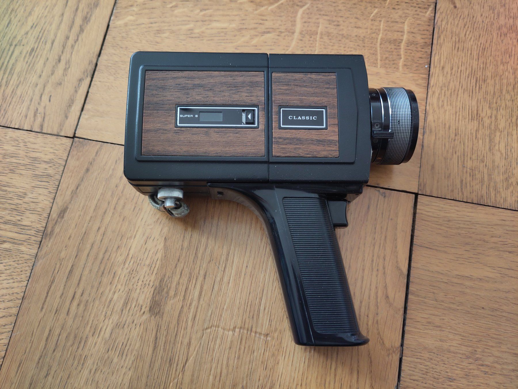 Fotocamera: Chinon Super 8 Classic Camera, Vintage! – Usato da Zürich venduto da entity