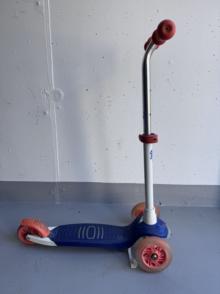Oxelo Kickboard: SCOOTER TRETROLLER KINDER 3 ROLLEN – Usato da Feusisberg venduto da arm_l6k9 3
