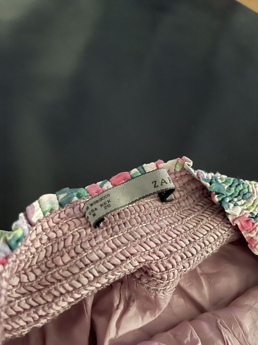 Zara Gonne: ZARA 100% Seide Minirock M – Usato da Meikirch venduto da Hilfe_Waisentiere 1