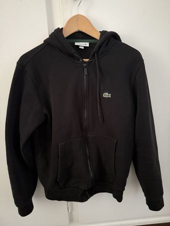 T-shirt, Hoodie a zip, jaquette Lacoste