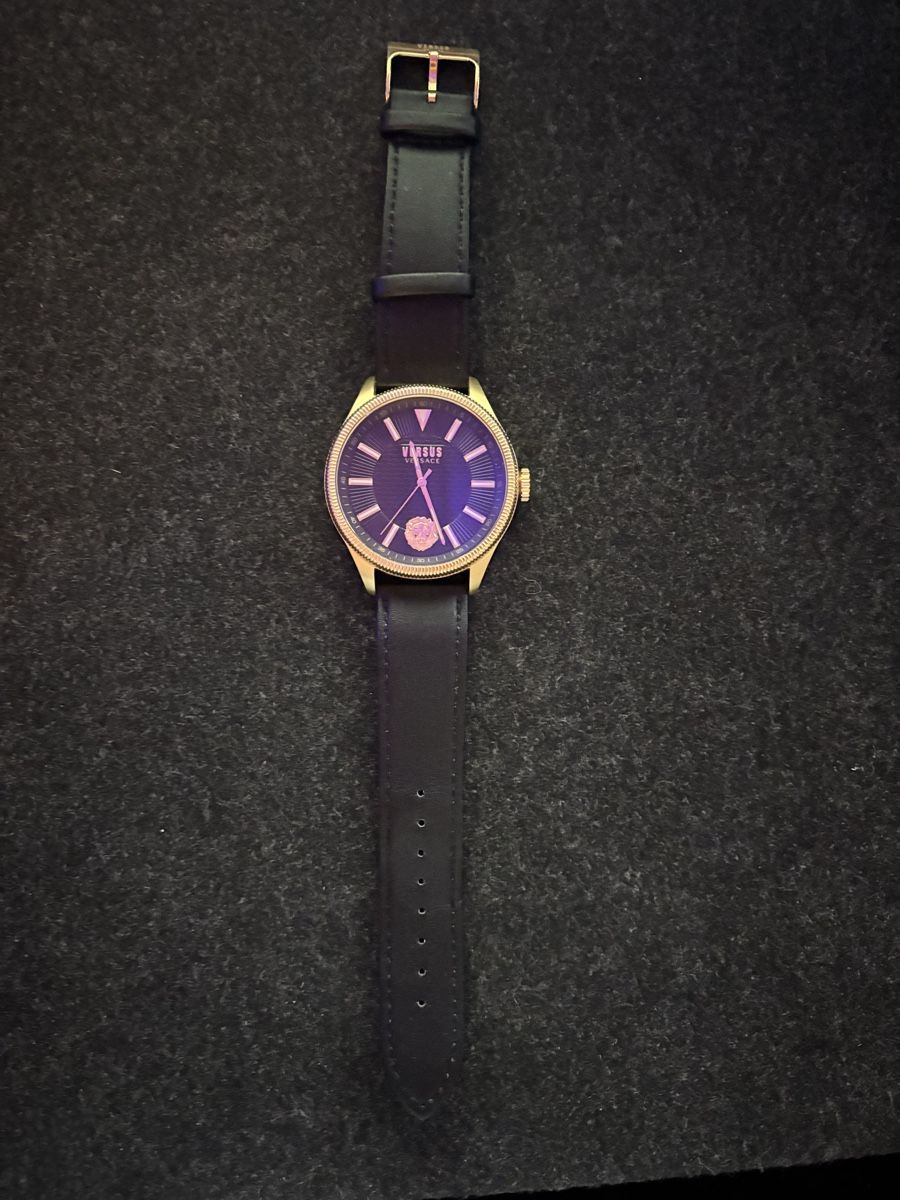Versace Uhren: Montre Versus Versace, bracelet cuir – Gebraucht aus Lully FR von VL_1470 1