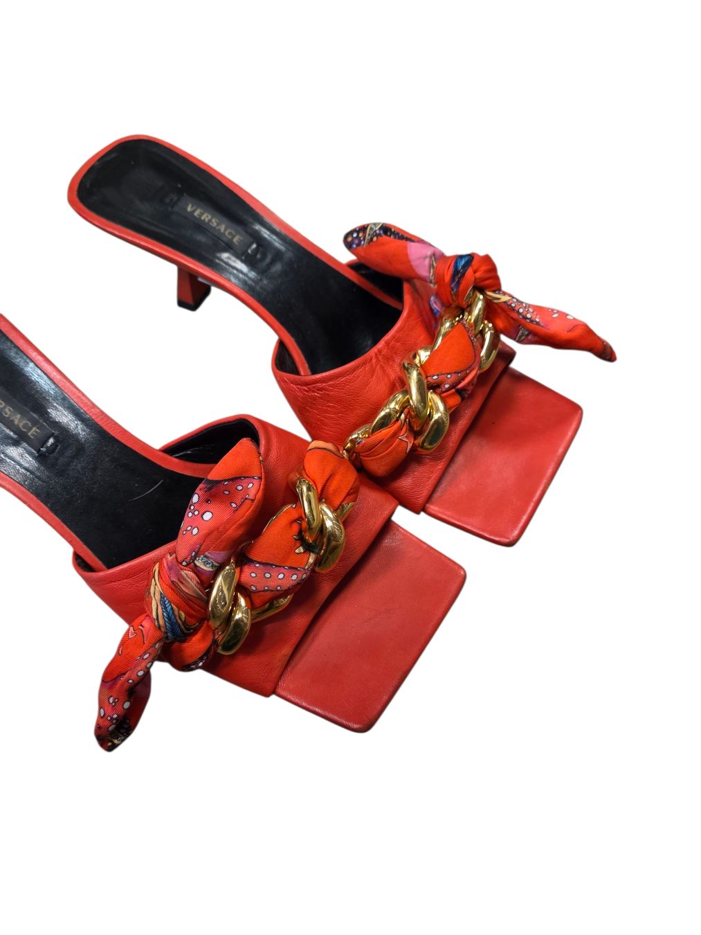 Versace Scarpe da donna: Versace Red Leather Chain Detail Mules – Usato da Zürich venduto da finesse.shop 5