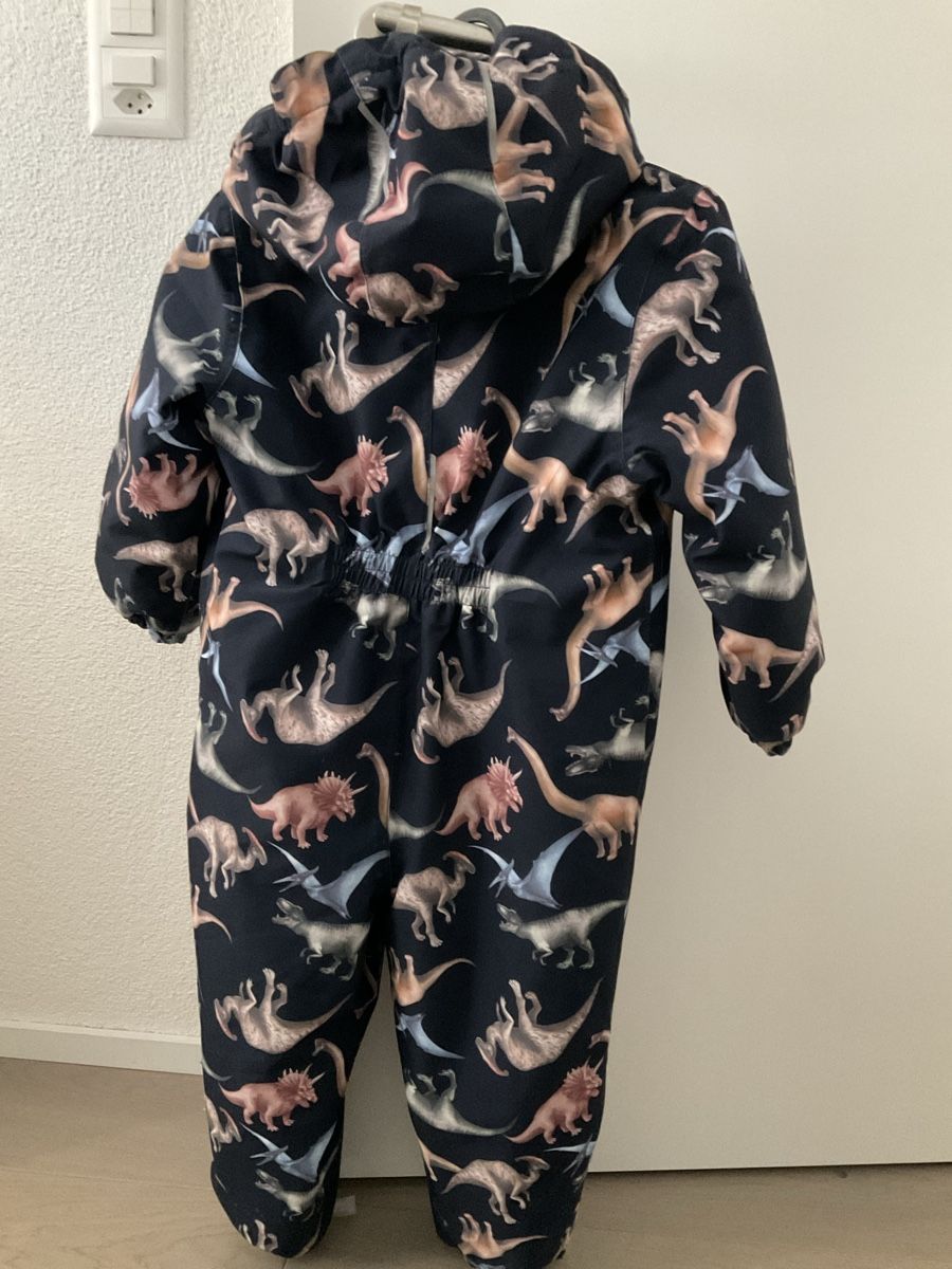Anzüge: Snowsuit gr 104 – Gebraucht aus Zürich von TheShips 3