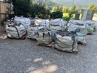 Pietre & tegole: Basalt Pflastersteine – Usato da Eichberg venduto da Elmar2014