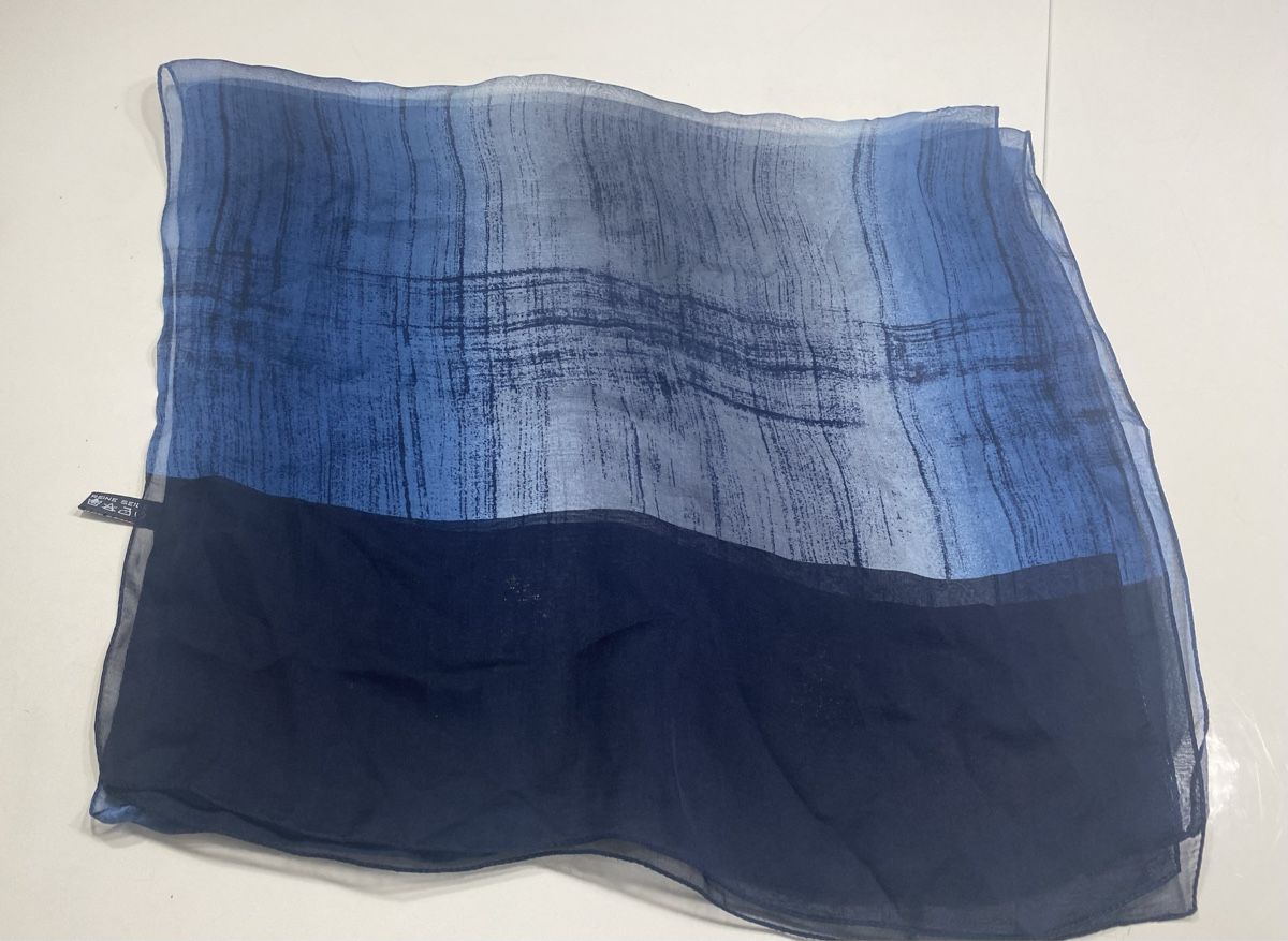Foulard & Sciarpe: Seiden Schal 🌸 – Usato da Opfikon venduto da Luis144 2